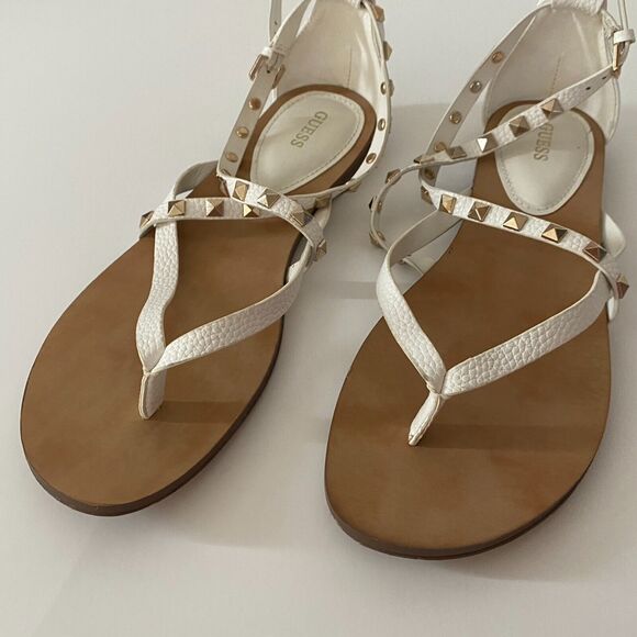 Guess Women's Sandals GWNIZANA Flat White Size‎ 9.5 M - Picture 1 of 9